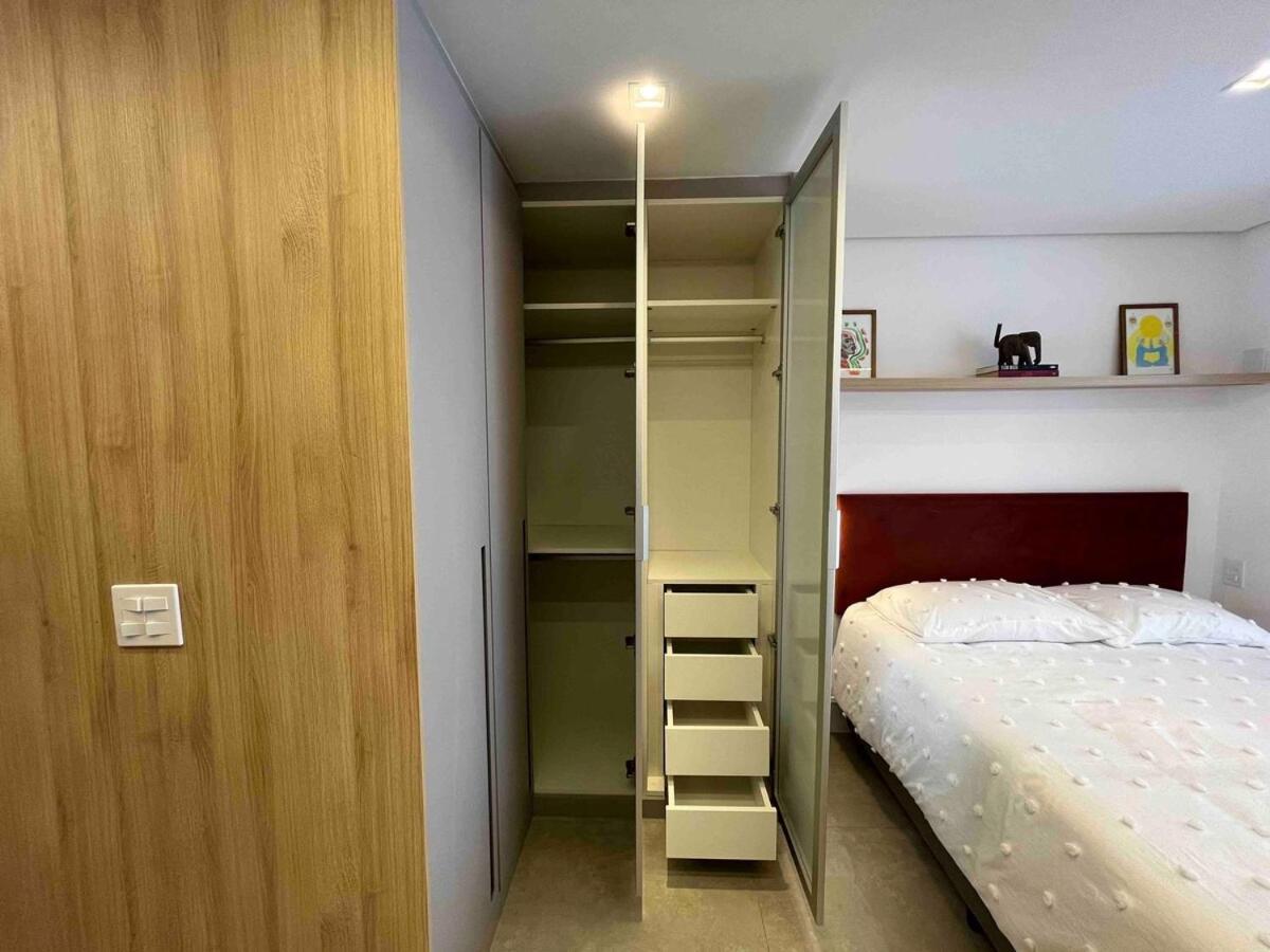 Apartamento V1315 - Alto Padrao: Varanda, Ar Split E Metro